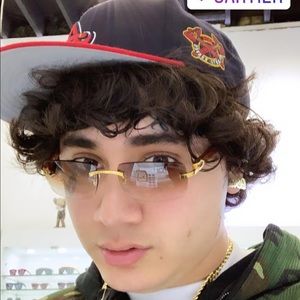 Meet your Posher, Katelyn